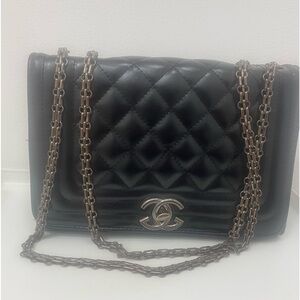 Cross body bag with chain strap